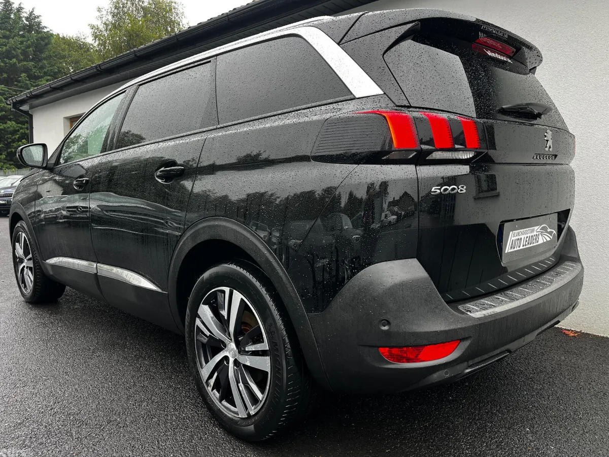 Peugeot 5008 SUV, Petrol, 2020, Black