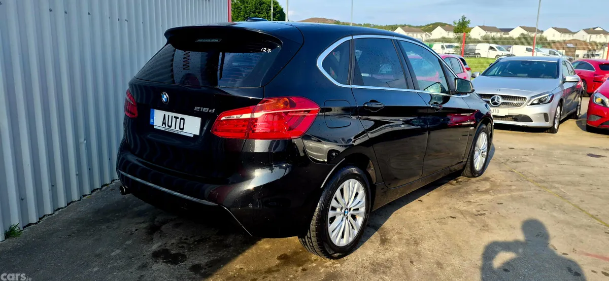 BMW 2-Series Hatchback, Diesel, 2017, Black