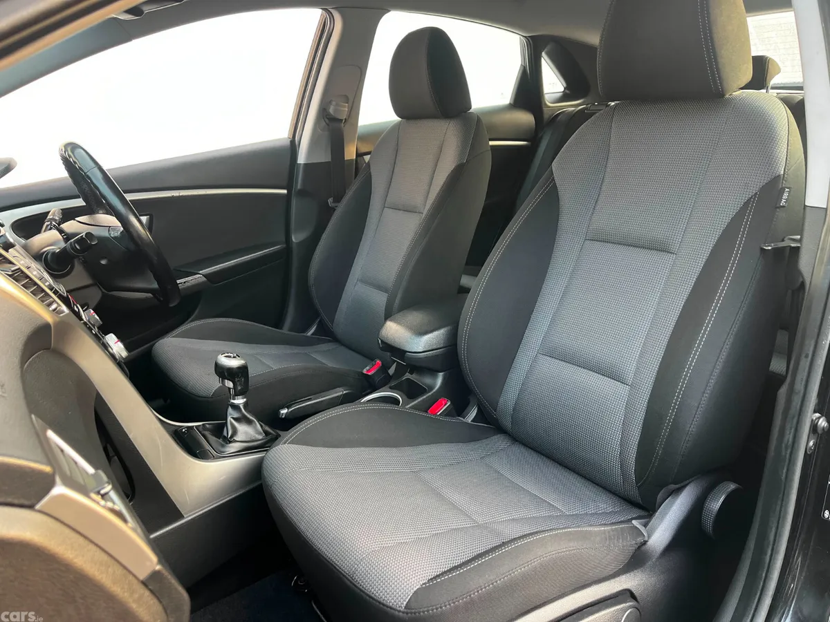 Hyundai i30 Hatchback, Diesel, 2015, Black