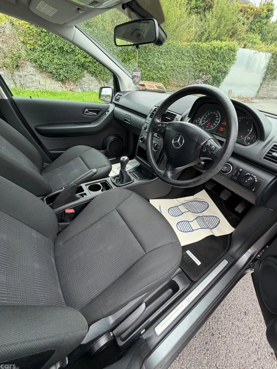 Mercedes-Benz A-Class Hatchback, Diesel, 2011, Grey