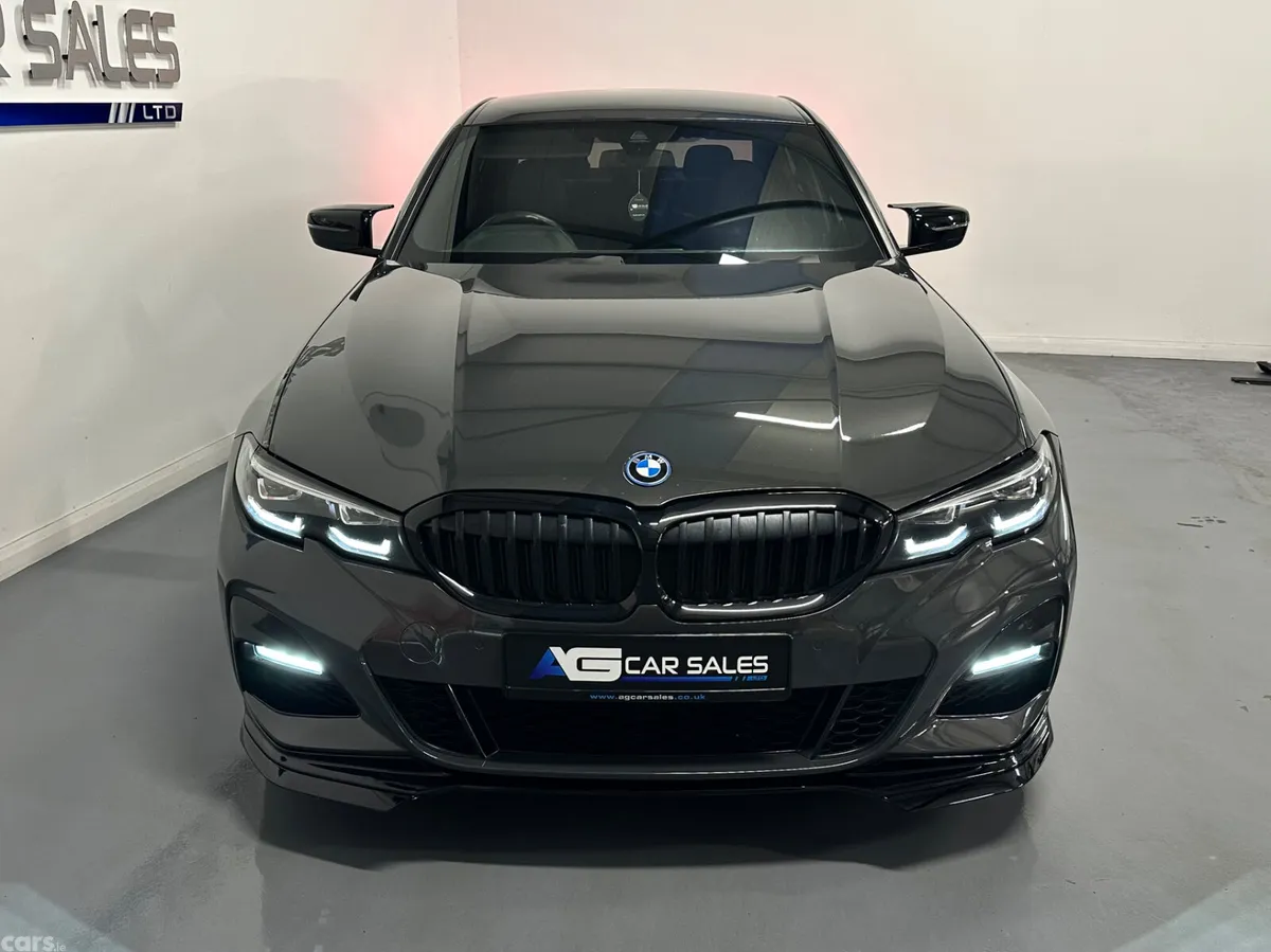BMW 3-Series Saloon, Petrol Hybrid, 2022, Grey