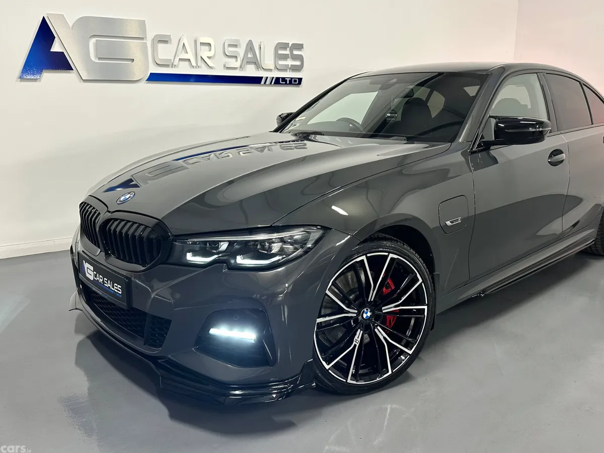 BMW 3-Series Saloon, Petrol Hybrid, 2022, Grey