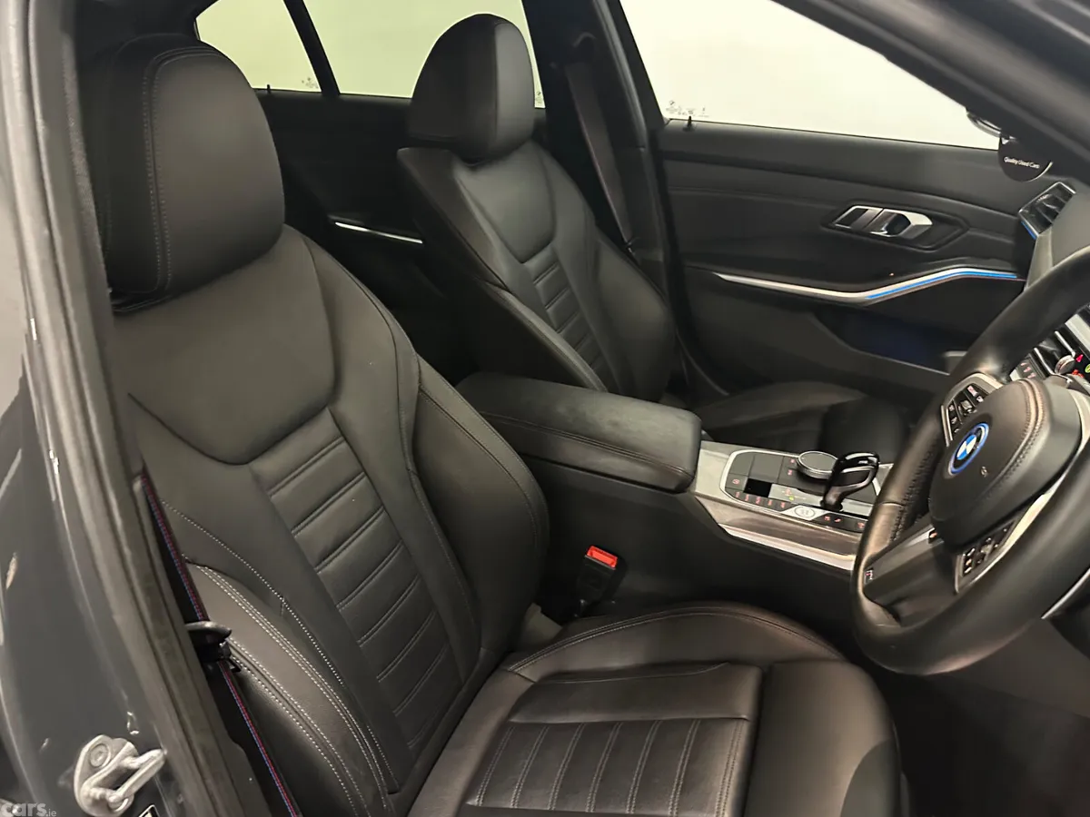 BMW 3-Series Saloon, Petrol Hybrid, 2022, Grey