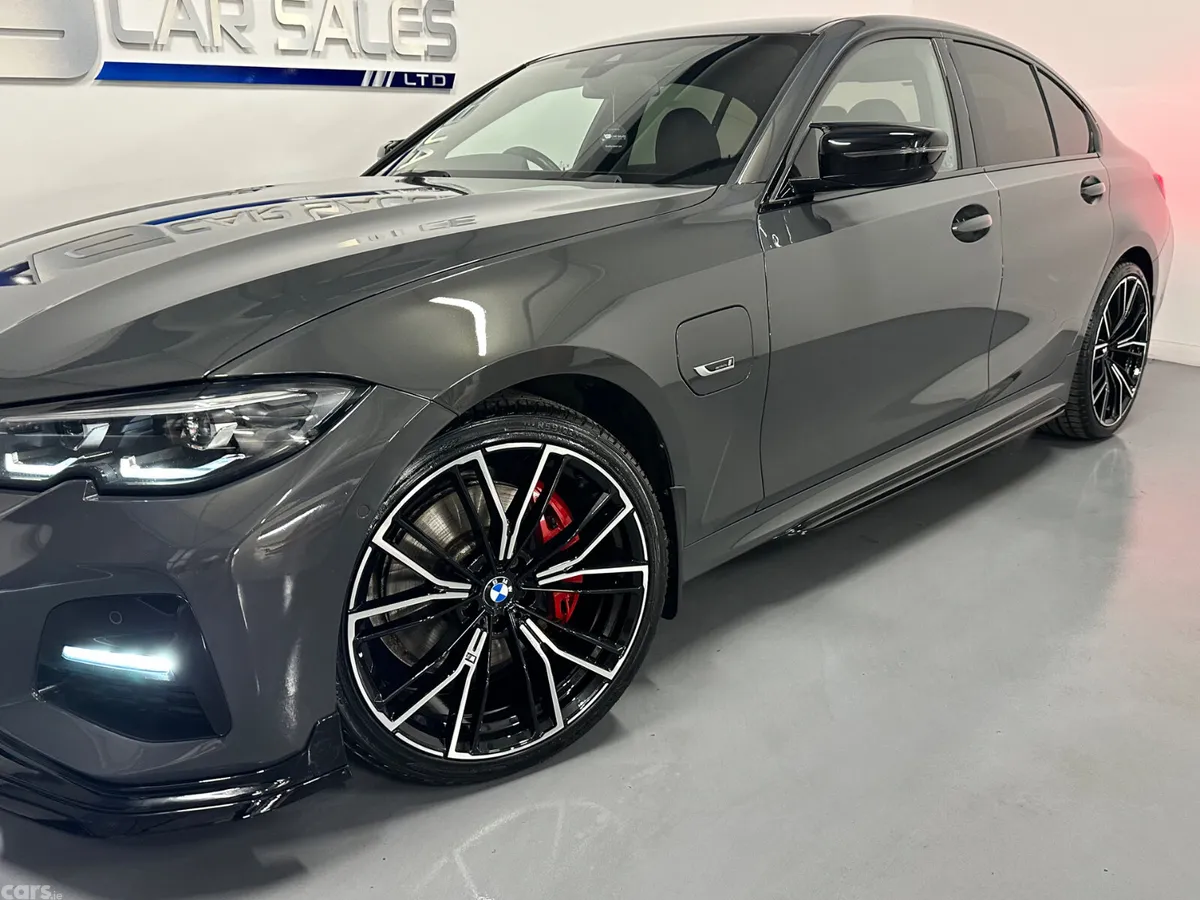 BMW 3-Series Saloon, Petrol Hybrid, 2022, Grey
