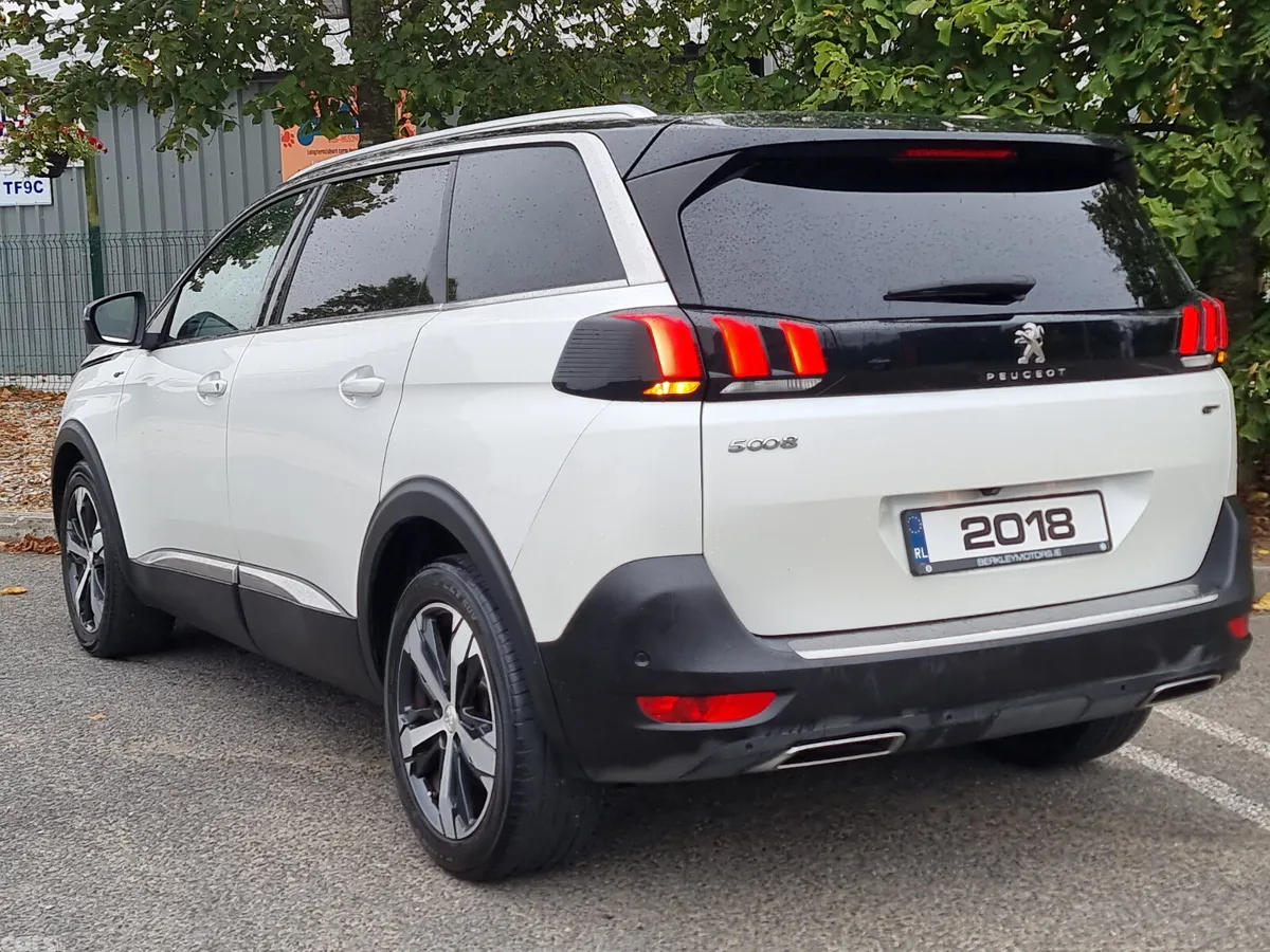 Peugeot 5008 MPV, Diesel, 2018, White
