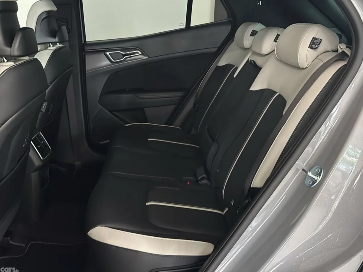 Kia Sportage MPV, Diesel Hybrid, 2026, Grey