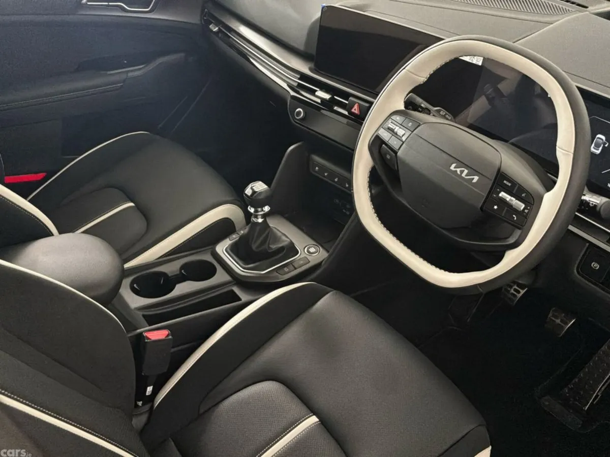 Kia Sportage MPV, Diesel Hybrid, 2026, Grey
