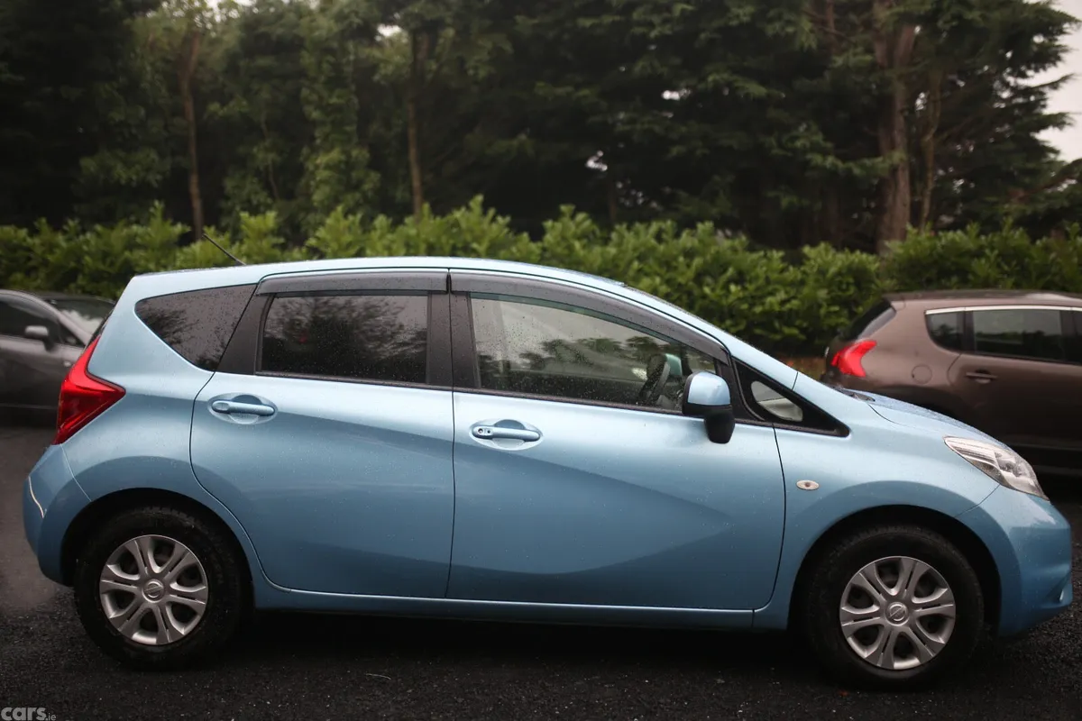 Nissan Note Hatchback, Petrol, 2013, Blue