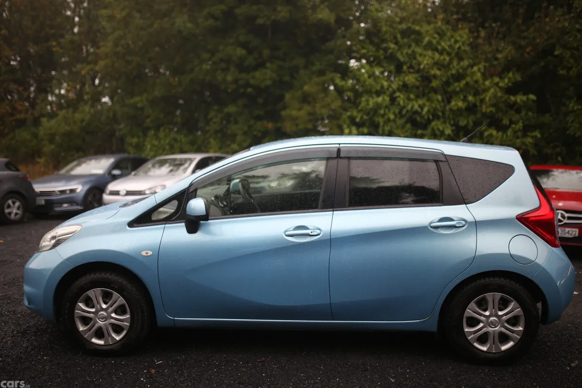 Nissan Note Hatchback, Petrol, 2013, Blue