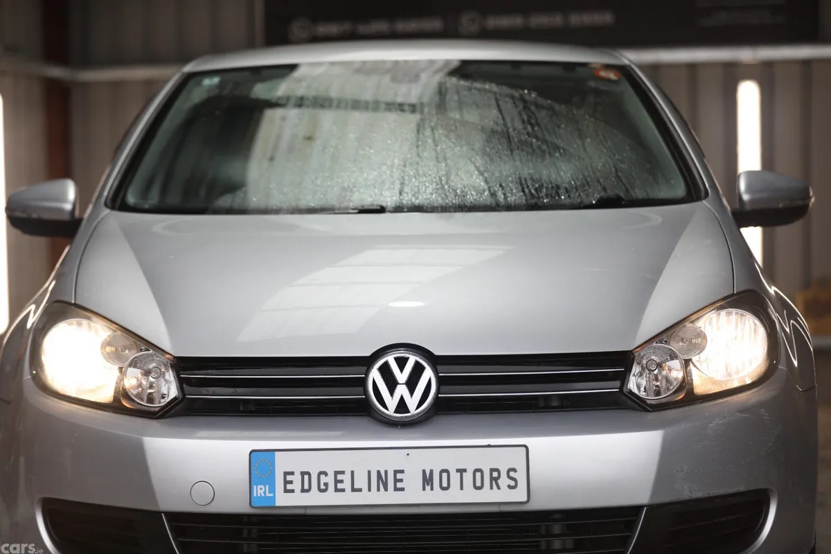 Volkswagen Golf Hatchback, Petrol, 2012, Silver
