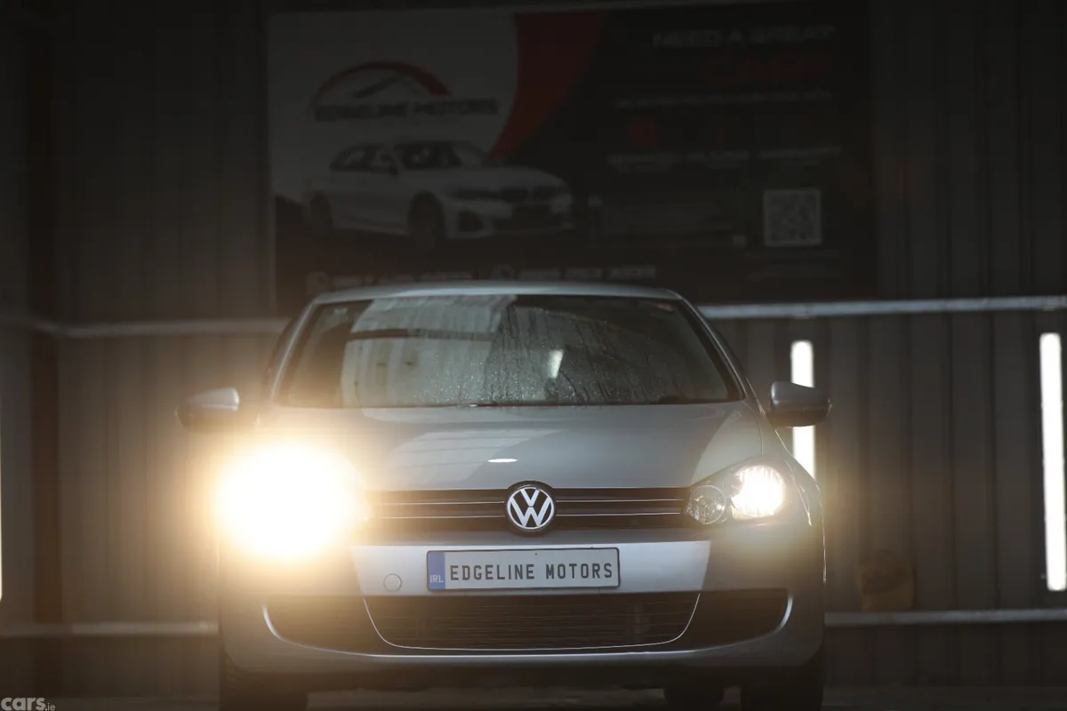 Volkswagen Golf Hatchback, Petrol, 2012, Silver