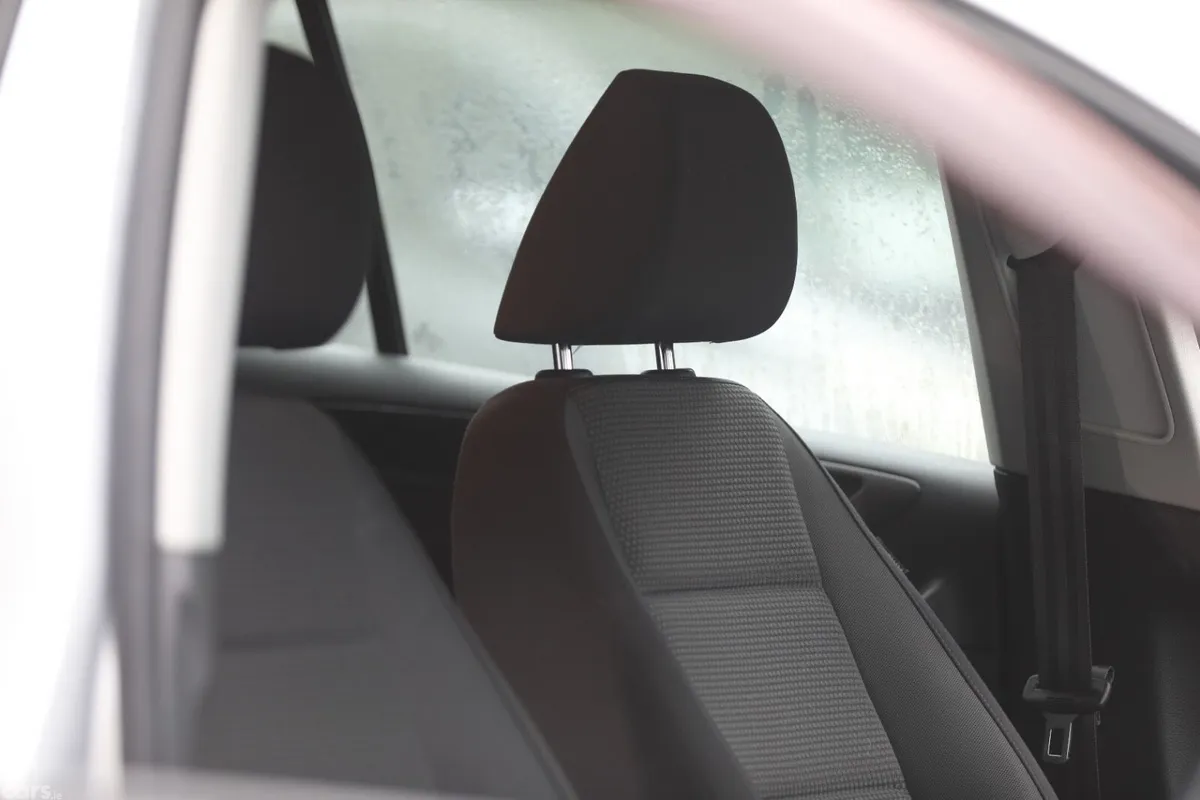 Volkswagen Golf Hatchback, Petrol, 2012, Silver