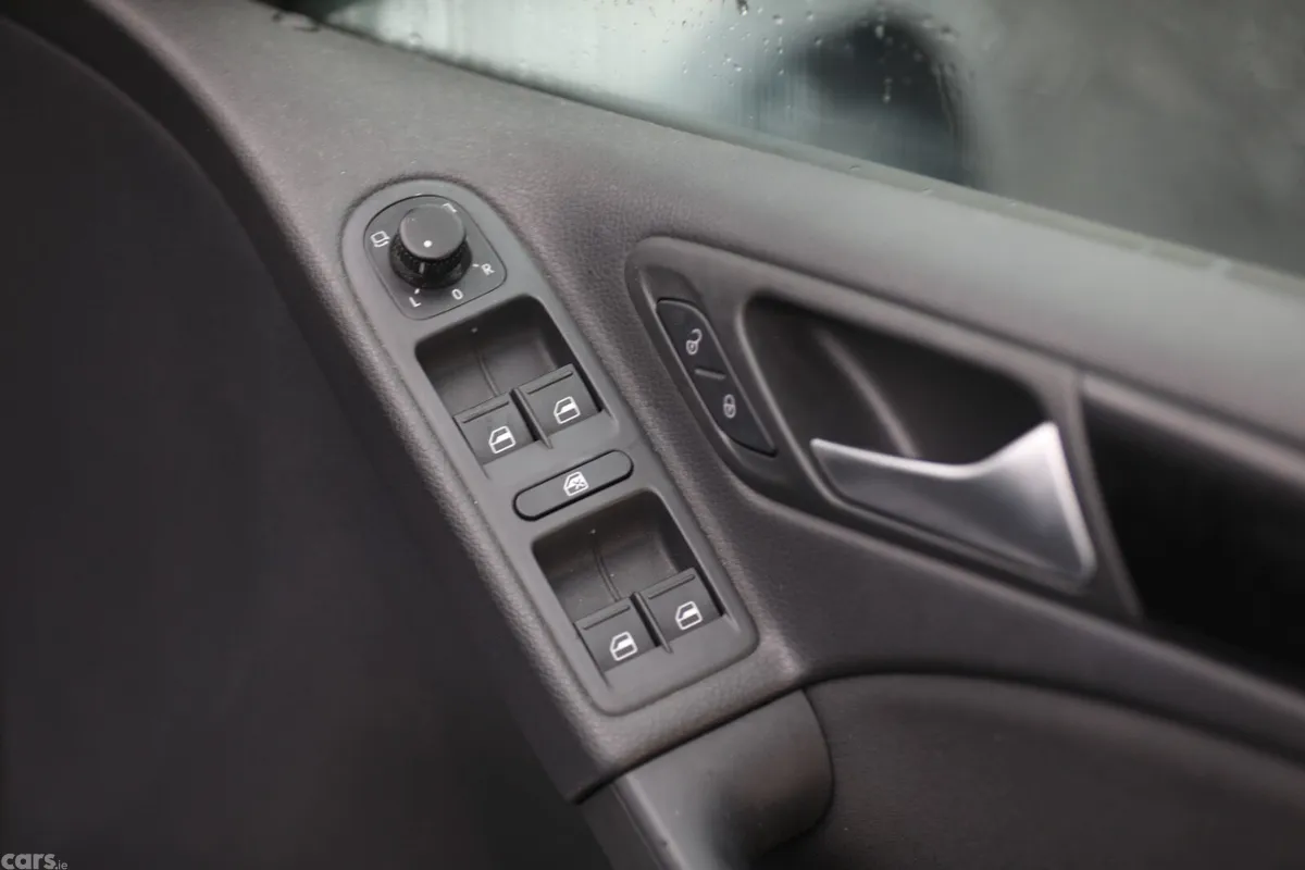 Volkswagen Golf Hatchback, Petrol, 2012, Silver