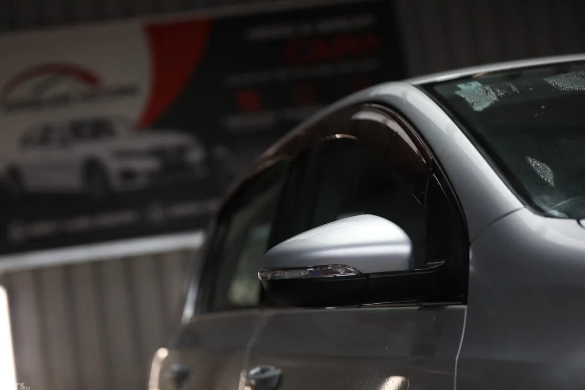 Volkswagen Golf Hatchback, Petrol, 2012, Silver