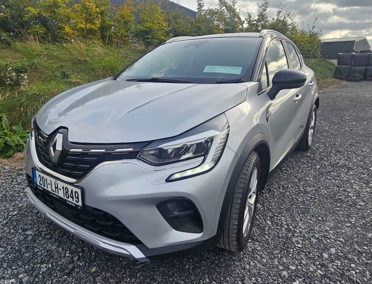 Renault Captur Hatchback, Petrol, 2020, Grey