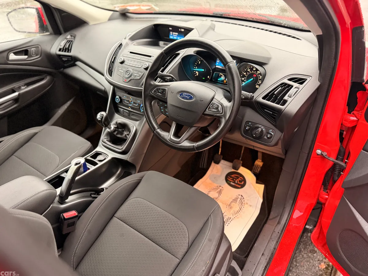 Ford Kuga SUV, Diesel, 2017, Red