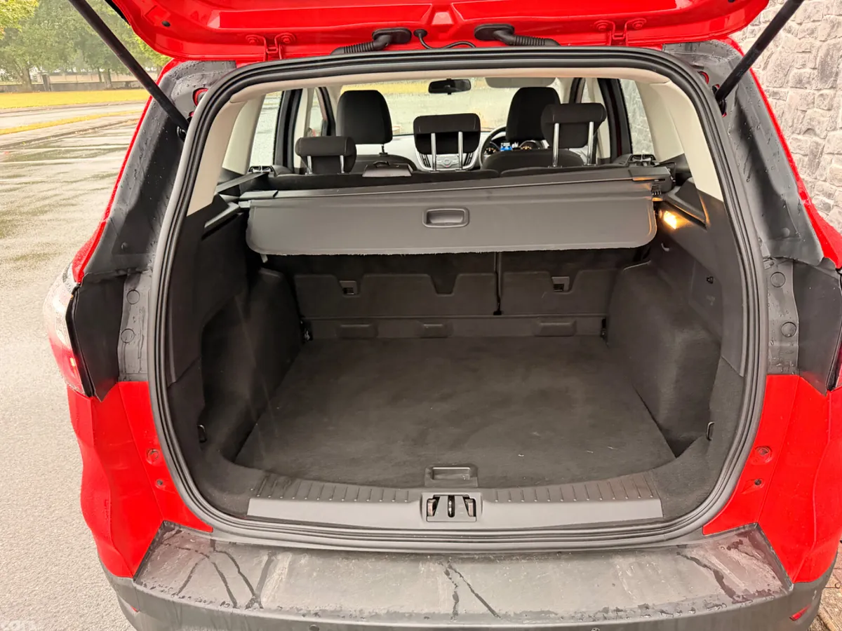 Ford Kuga SUV, Diesel, 2017, Red