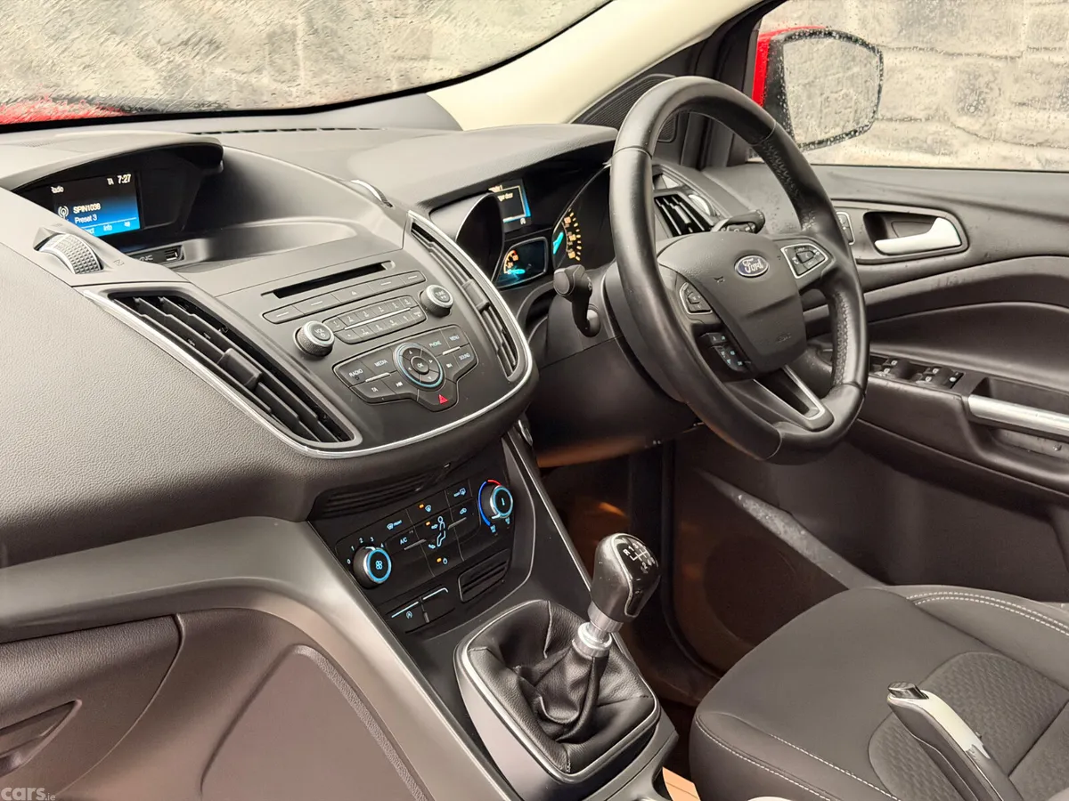 Ford Kuga SUV, Diesel, 2017, Red