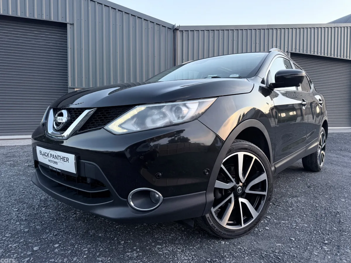Nissan Qashqai Hatchback, Diesel, 2016, Black