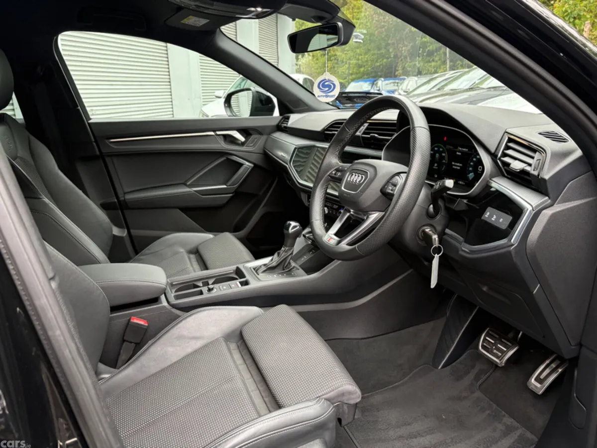 Audi Q3 Hatchback, Petrol Plug-in Hybrid, 2024, Black