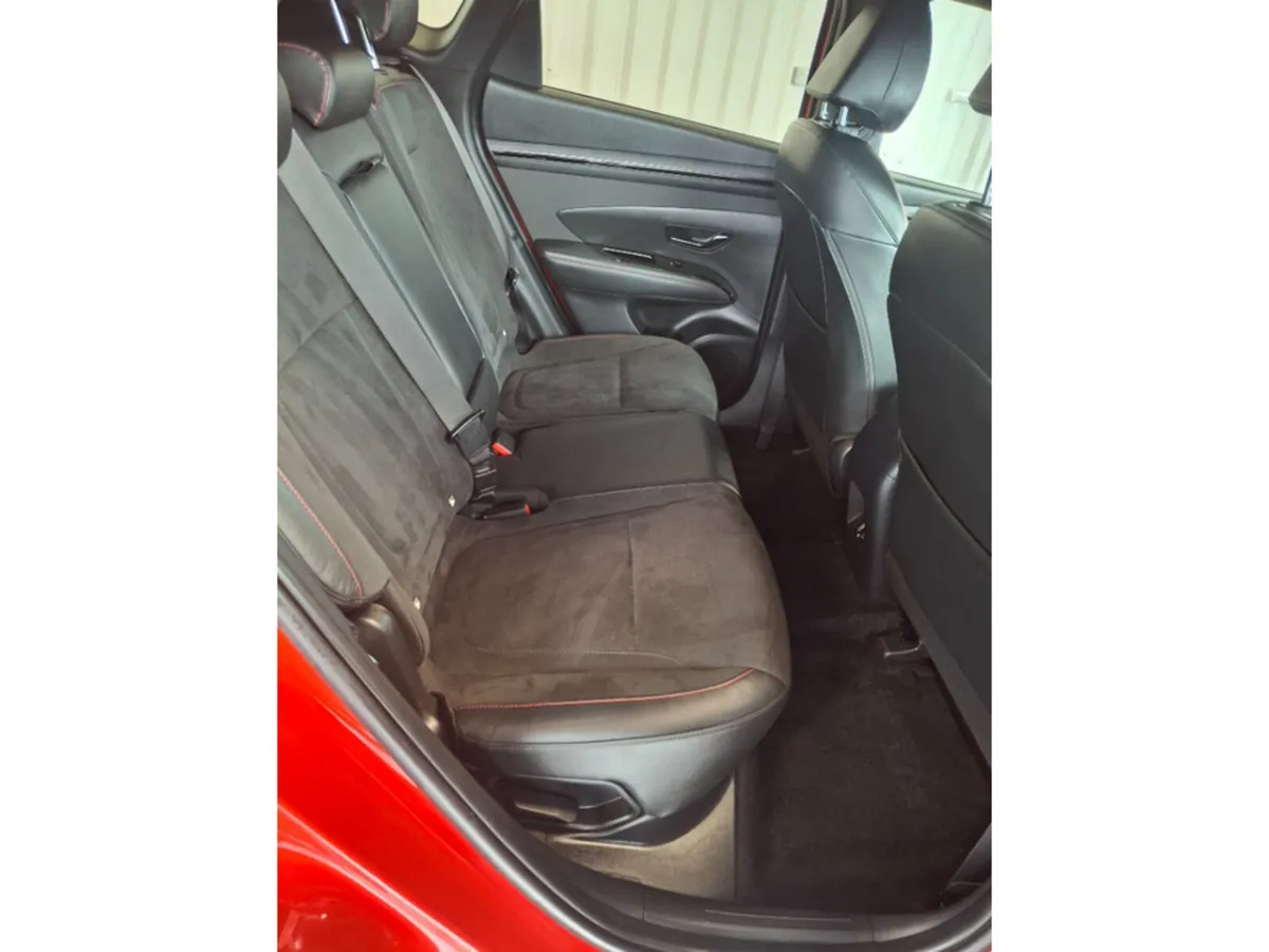 Hyundai Tucson MPV, Petrol Hybrid, 2023, Red