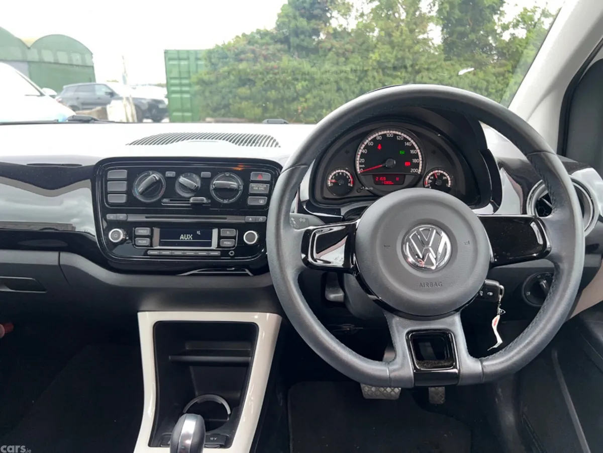 Volkswagen up! Hatchback, Petrol, 2015, White