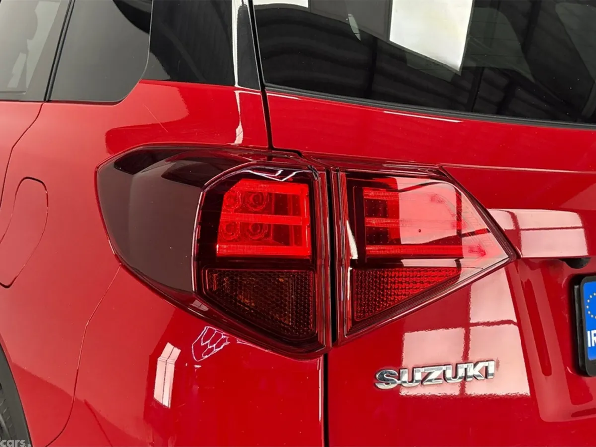Suzuki Vitara SUV, Petrol, 2023, Red