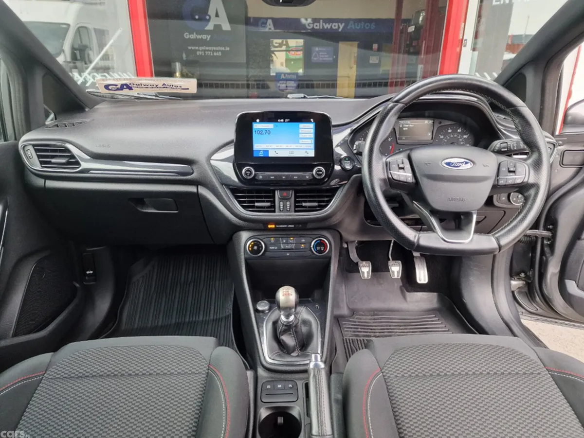 Ford Fiesta Hatchback, Petrol, 2018, Grey