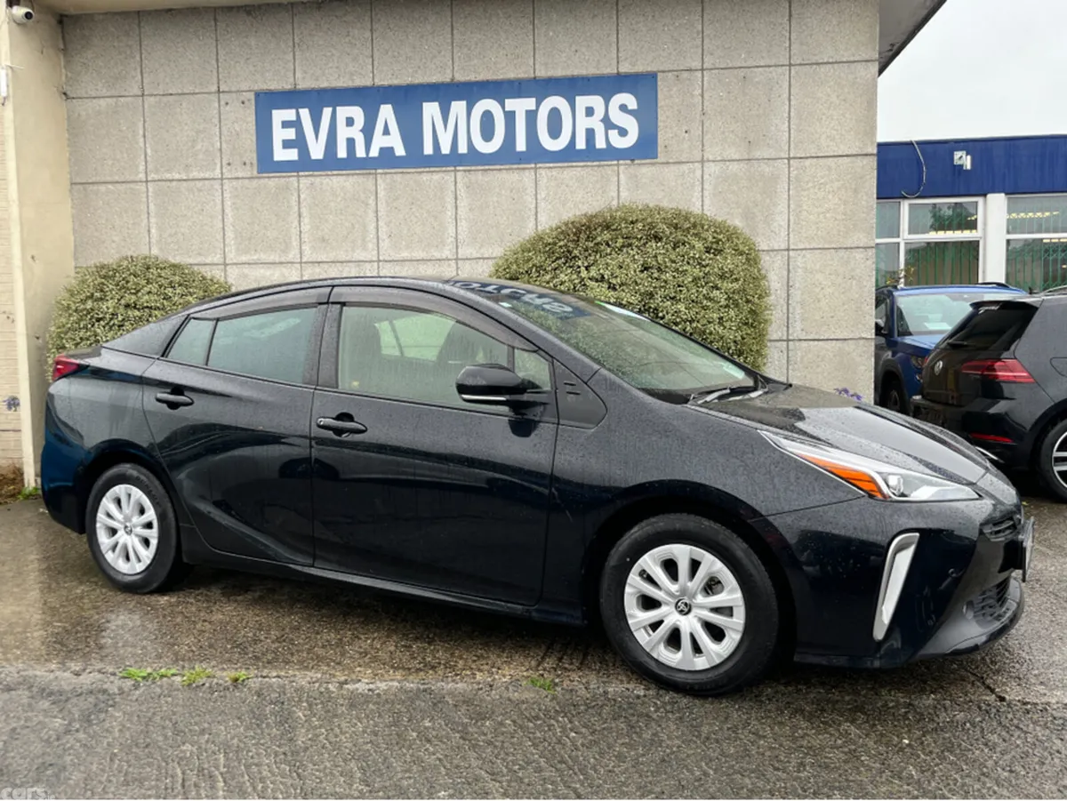 Toyota Prius Saloon, Petrol Hybrid, 2021, Black
