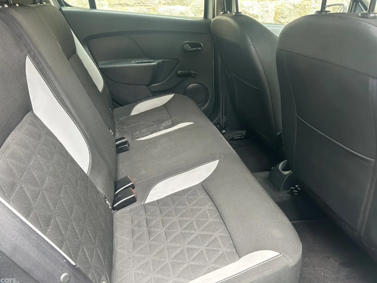 Dacia Sandero Hatchback, Diesel, 2016, Silver