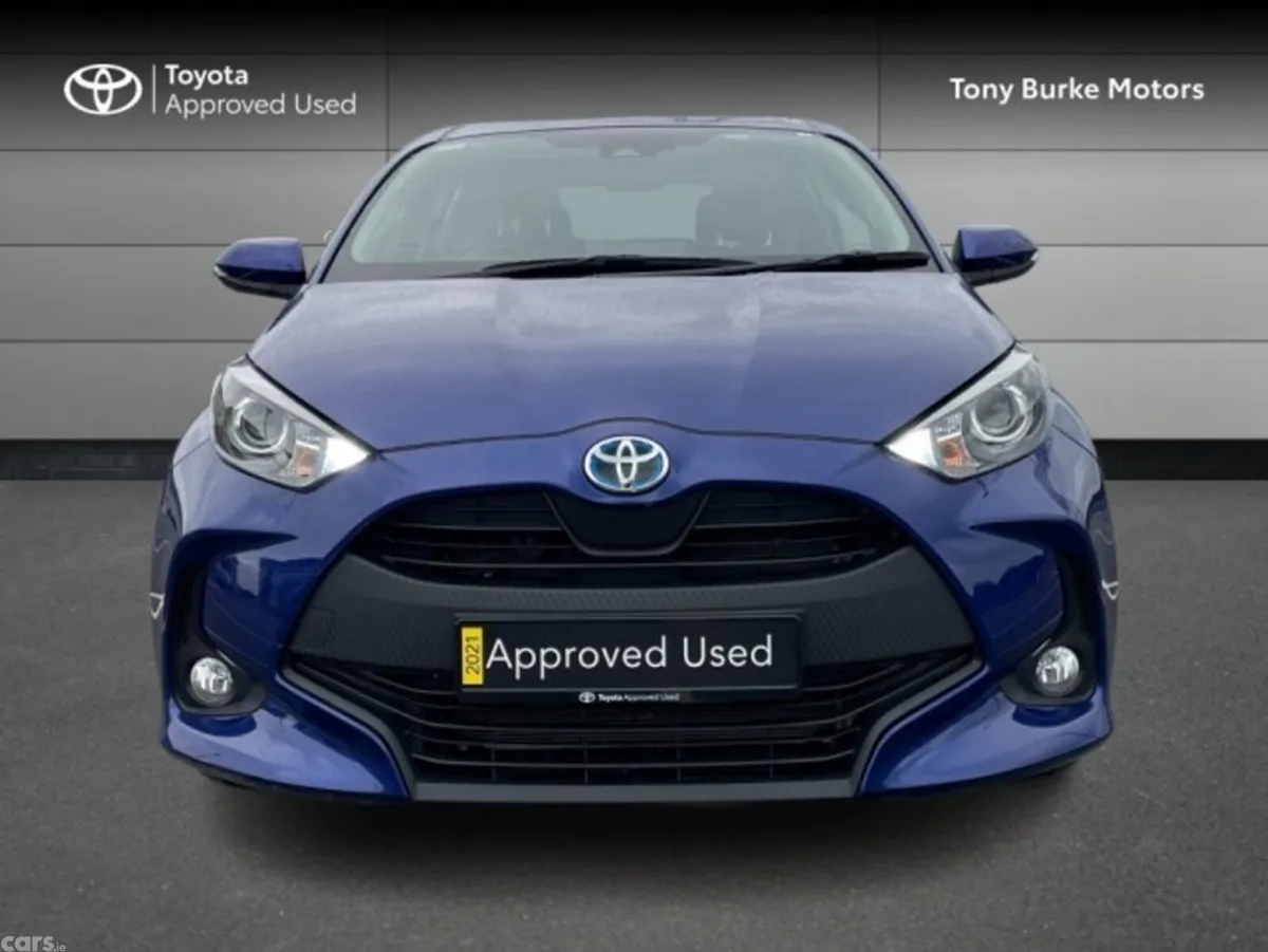 Toyota Yaris Hatchback, Petrol Hybrid, 2022, Blue