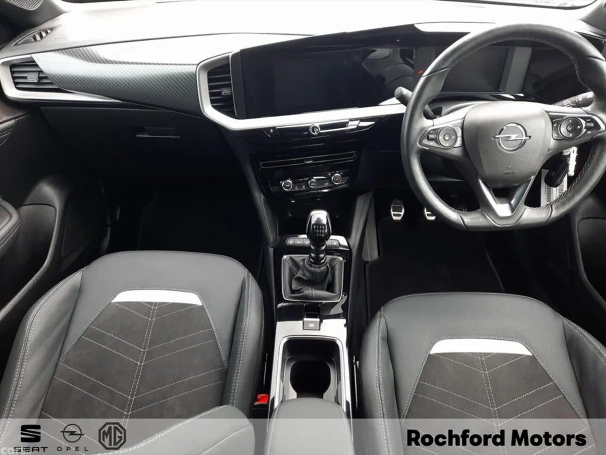 Opel Mokka MPV, Petrol, 2024, White