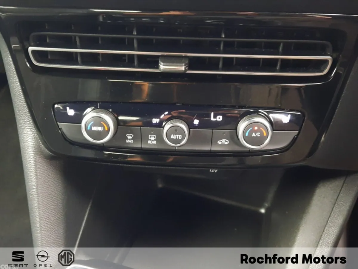 Opel Mokka MPV, Petrol, 2024, White