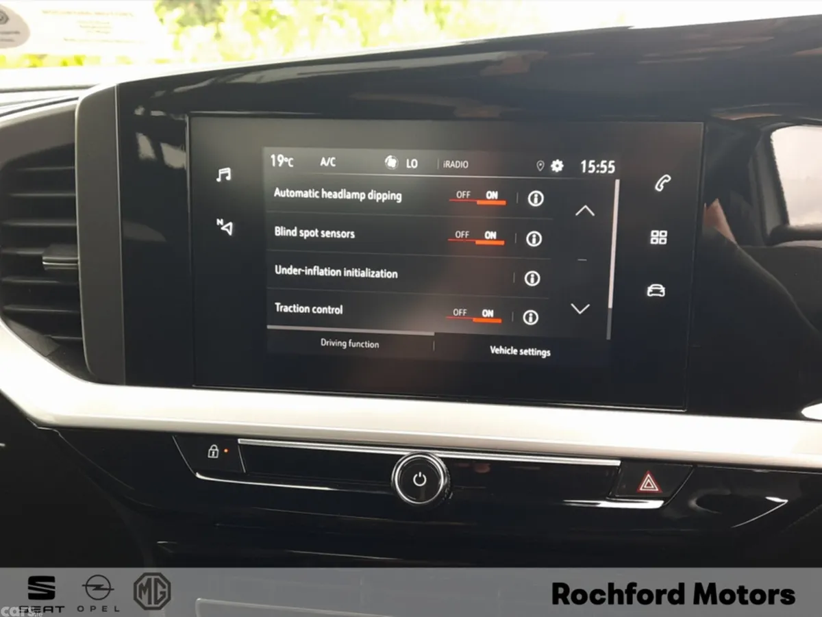 Opel Mokka MPV, Petrol, 2024, White