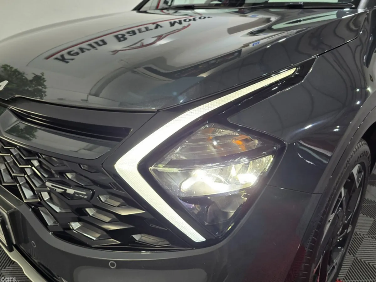 Kia Sportage SUV, Petrol Plug-in Hybrid, 2024, Grey