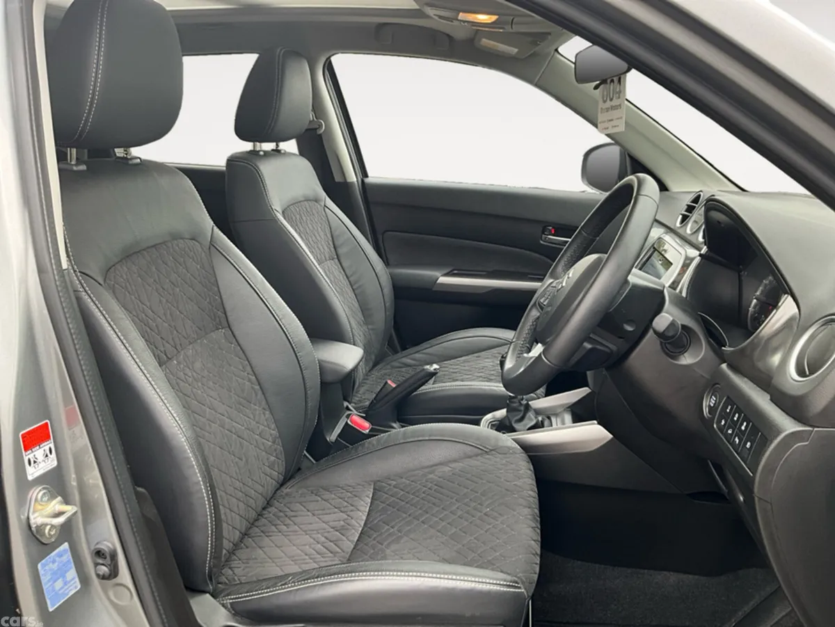 Suzuki Vitara SUV, Petrol, 2025, Grey