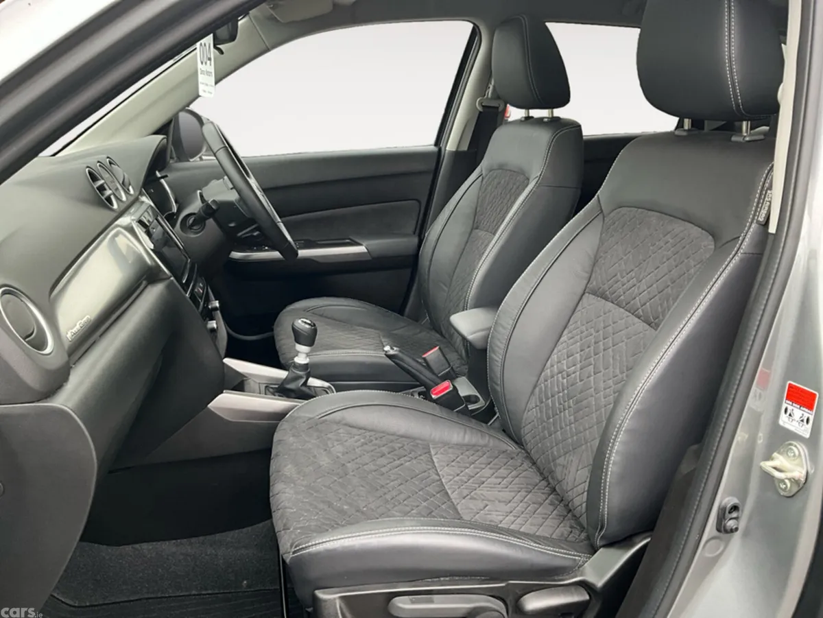 Suzuki Vitara SUV, Petrol, 2025, Grey