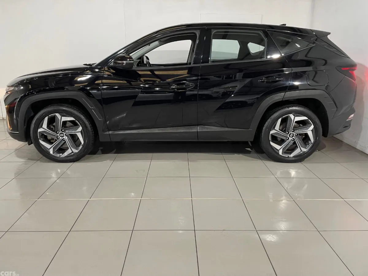 Hyundai Tucson MPV, Petrol Plug-in Hybrid, 2022, Black
