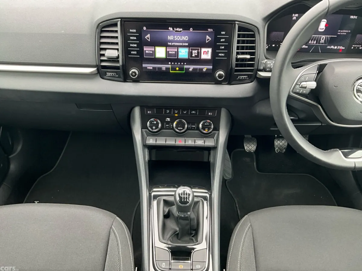 Skoda Karoq SUV, Petrol, 2024, Grey