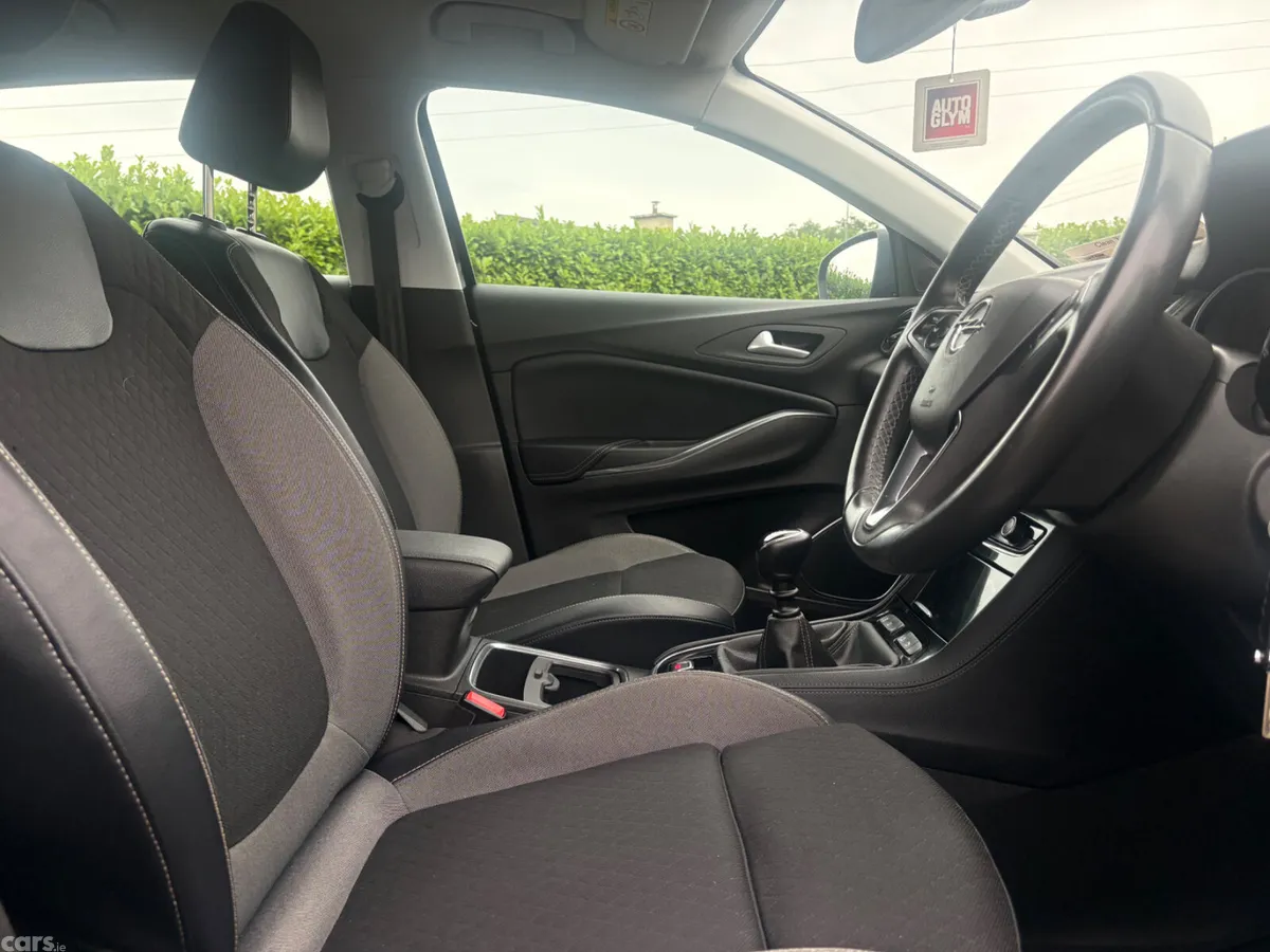 Opel Grandland X SUV, Diesel, 2020, Black