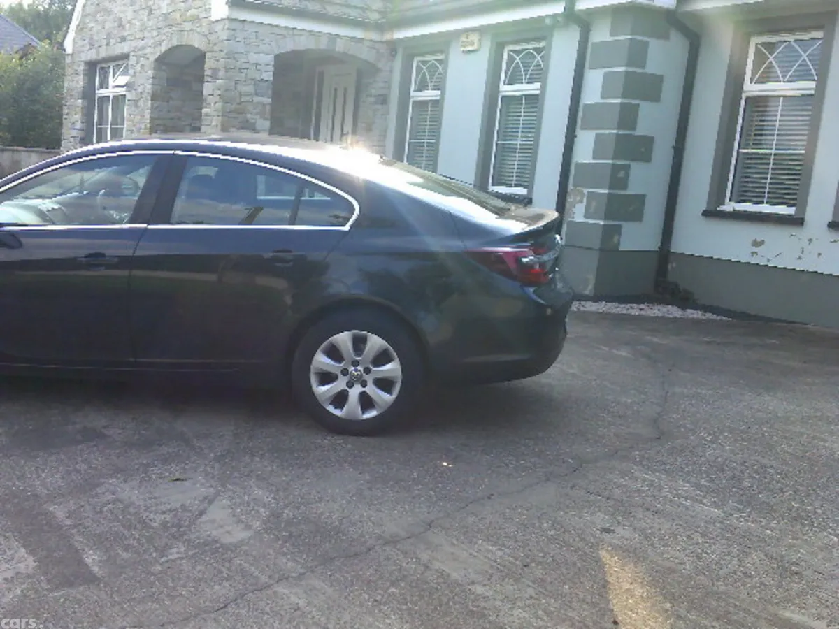 Vauxhall Insignia Hatchback, Diesel, 2015, Black