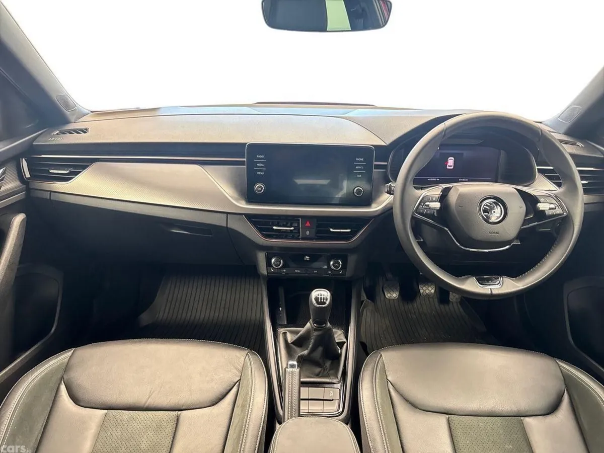 Skoda Kamiq Hatchback, Petrol, 2023, Red