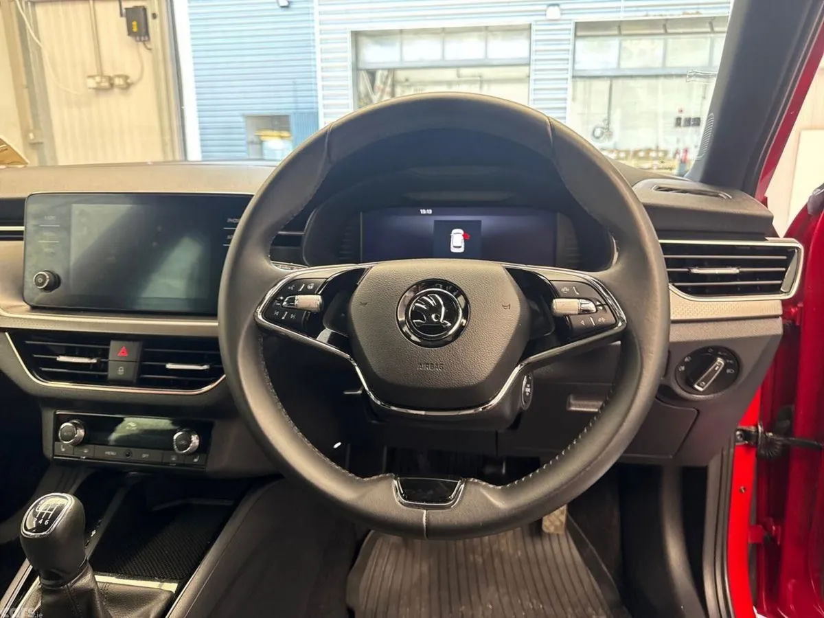 Skoda Kamiq Hatchback, Petrol, 2023, Red