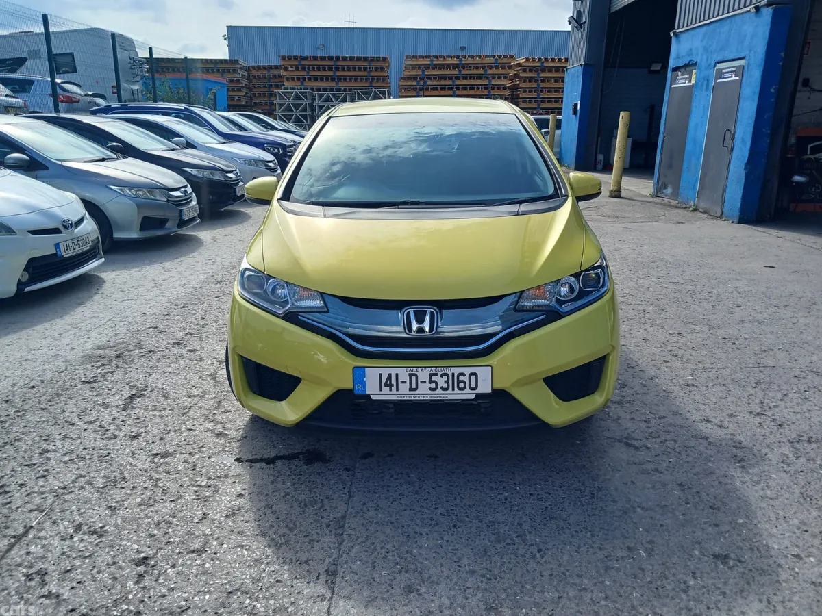 Honda Fit Hatchback, Petrol Hybrid, 2014, Yellow