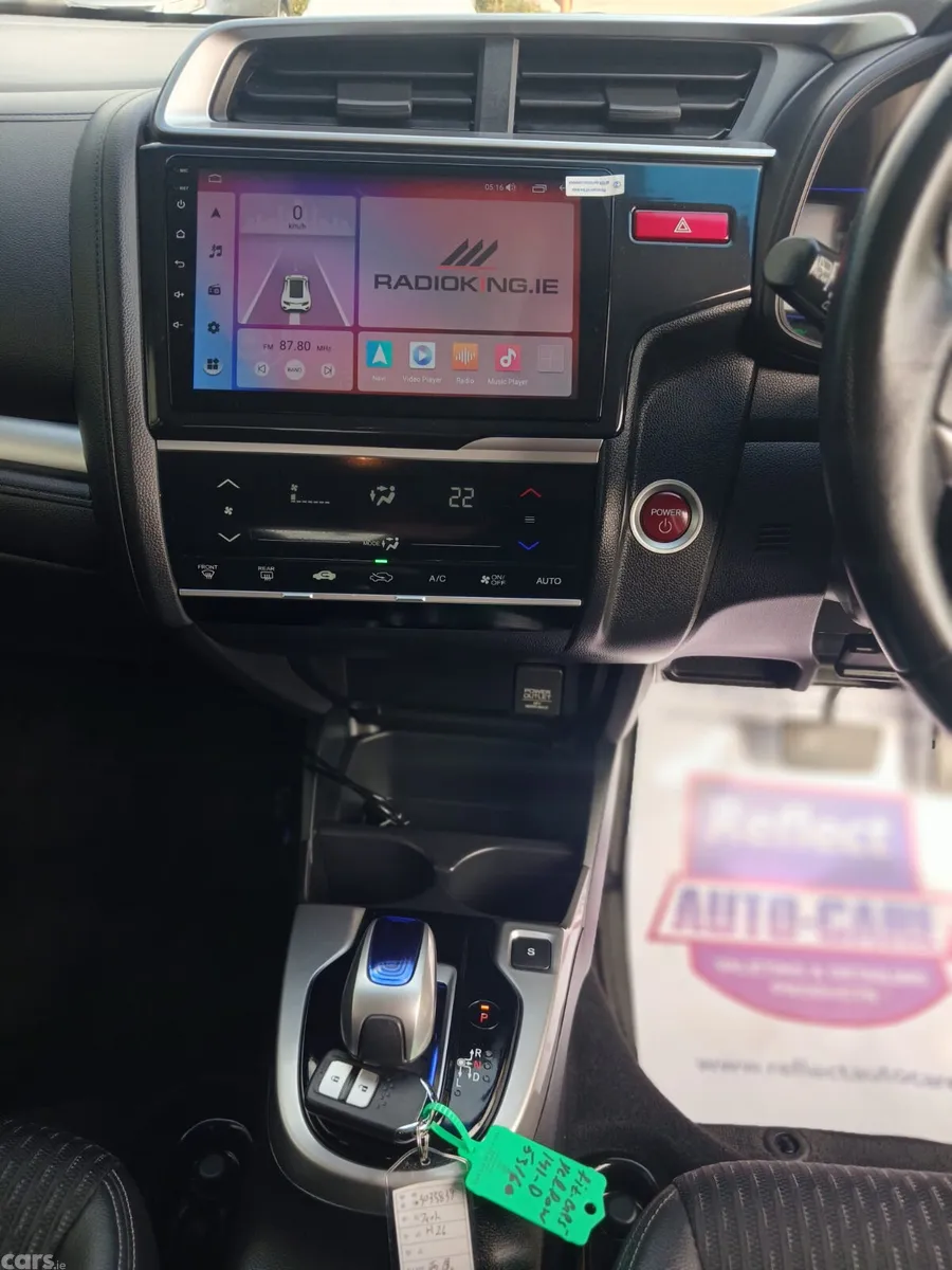 Honda Fit Hatchback, Petrol Hybrid, 2014, Yellow