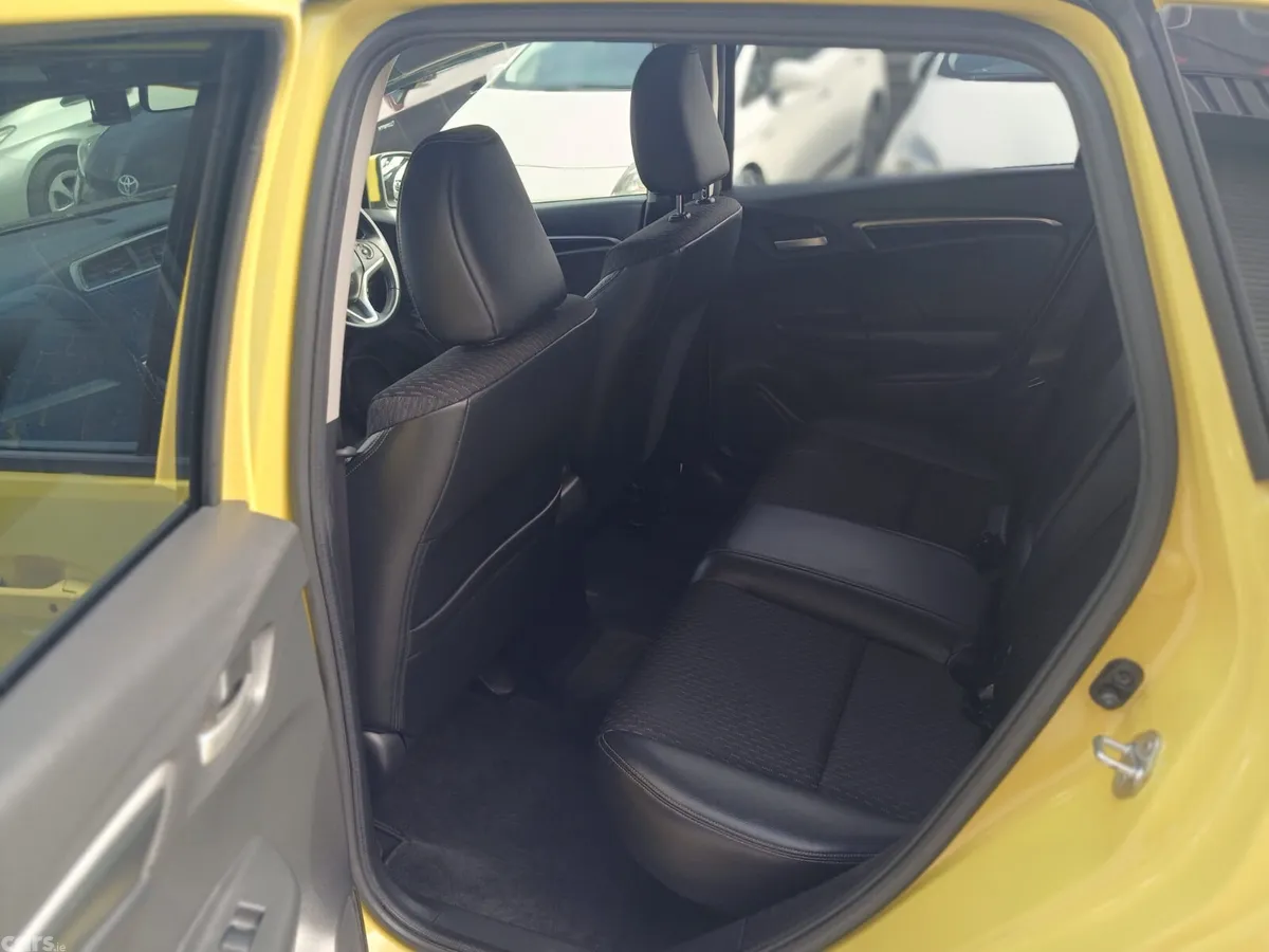 Honda Fit Hatchback, Petrol Hybrid, 2014, Yellow