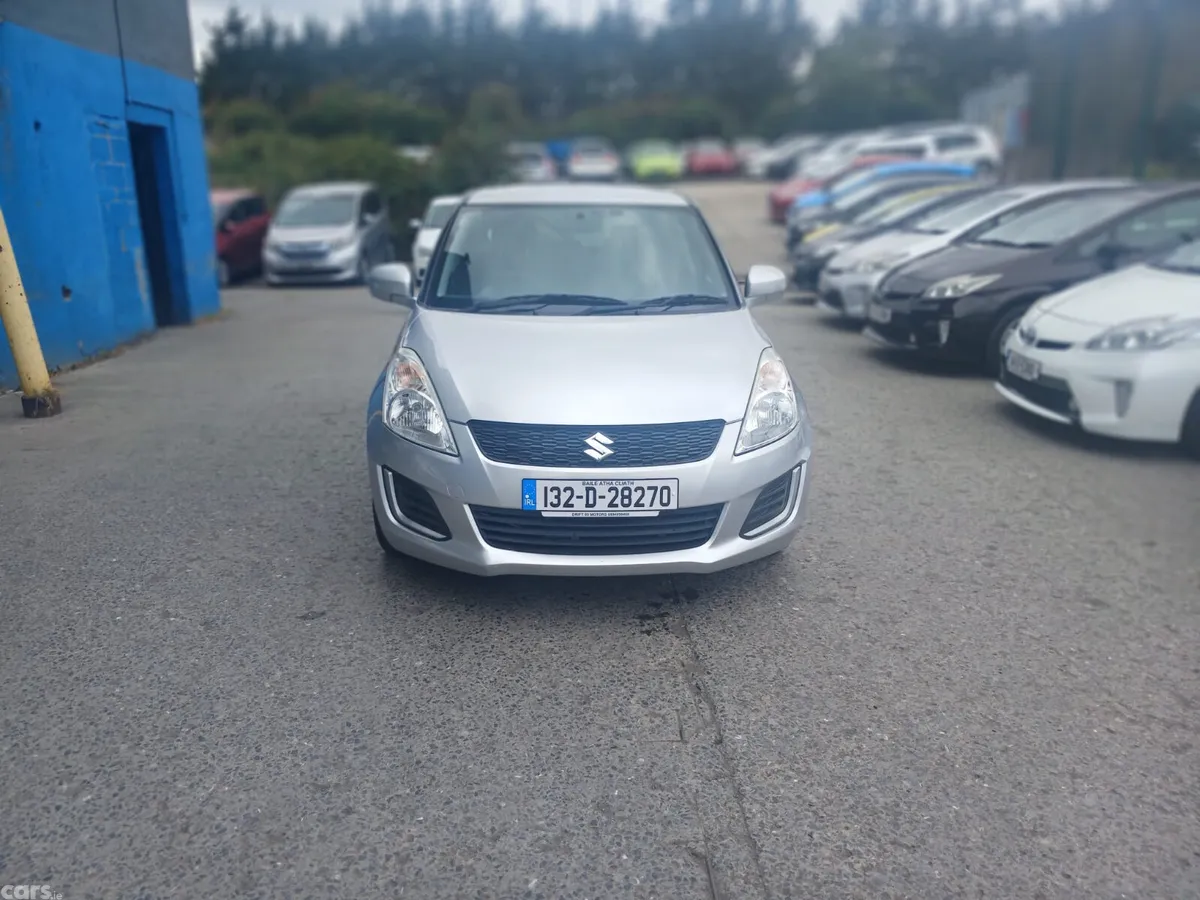 Suzuki Swift Hatchback, Petrol, 2013, Silver