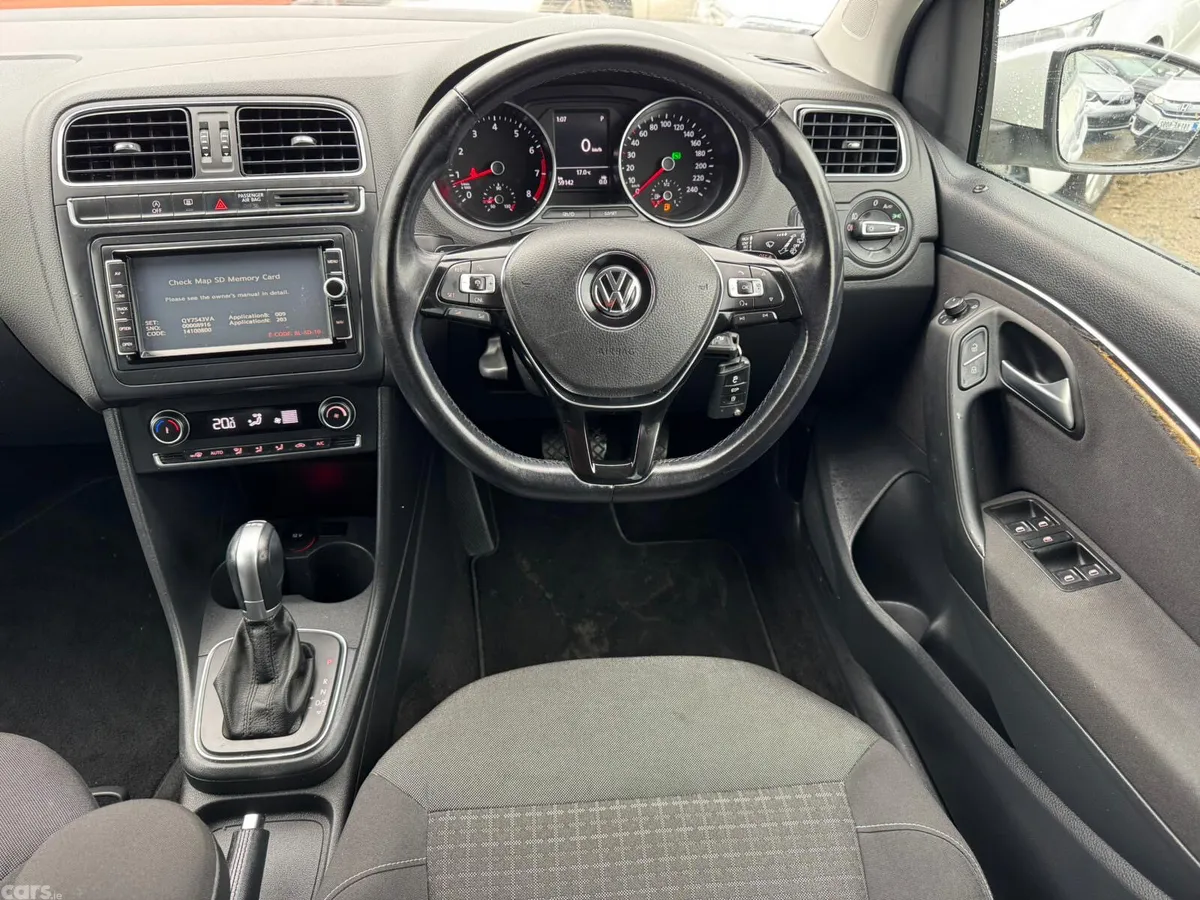 Volkswagen Polo Hatchback, Petrol, 2015, White