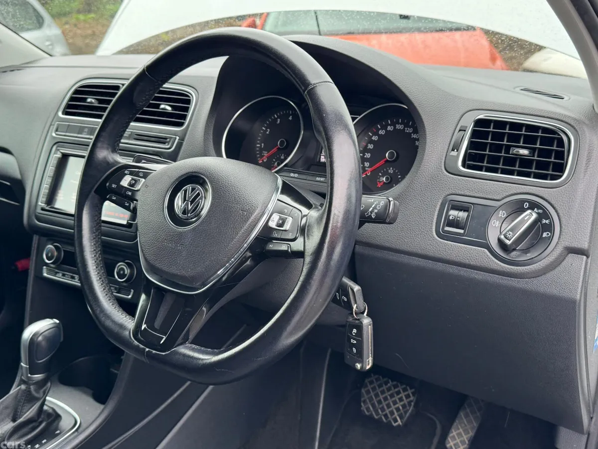 Volkswagen Polo Hatchback, Petrol, 2015, White