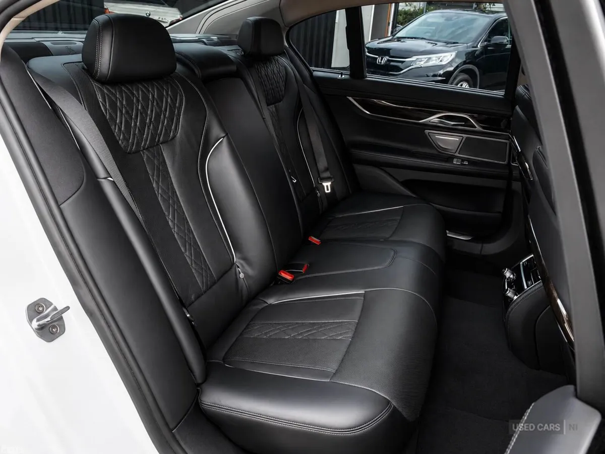 BMW 7-Series , Petrol, 2016, White